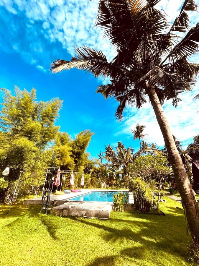 Apit Lawang Villas & Resto Batununggul Esterno foto