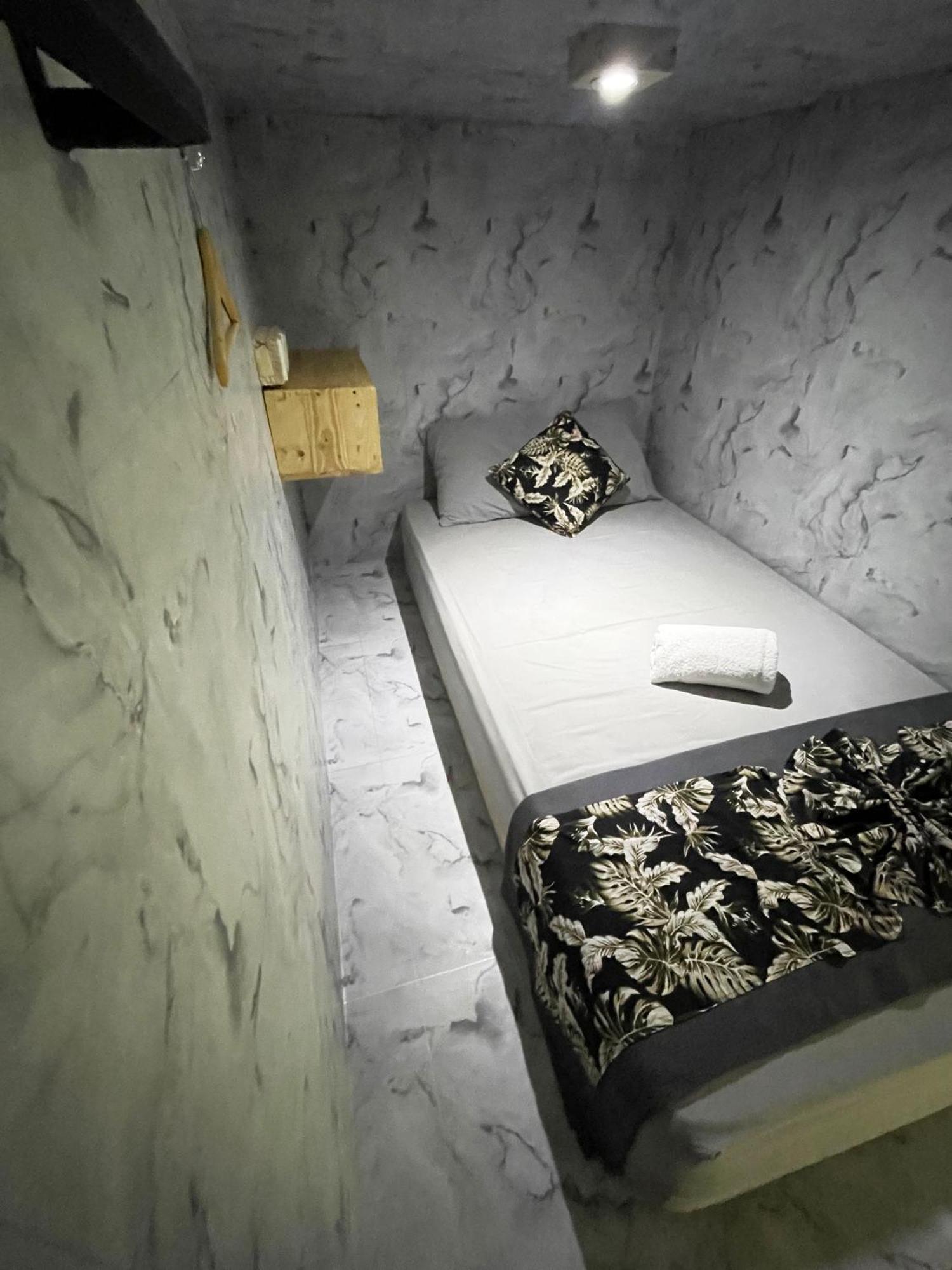 Apit Lawang Villas & Resto Batununggul Esterno foto