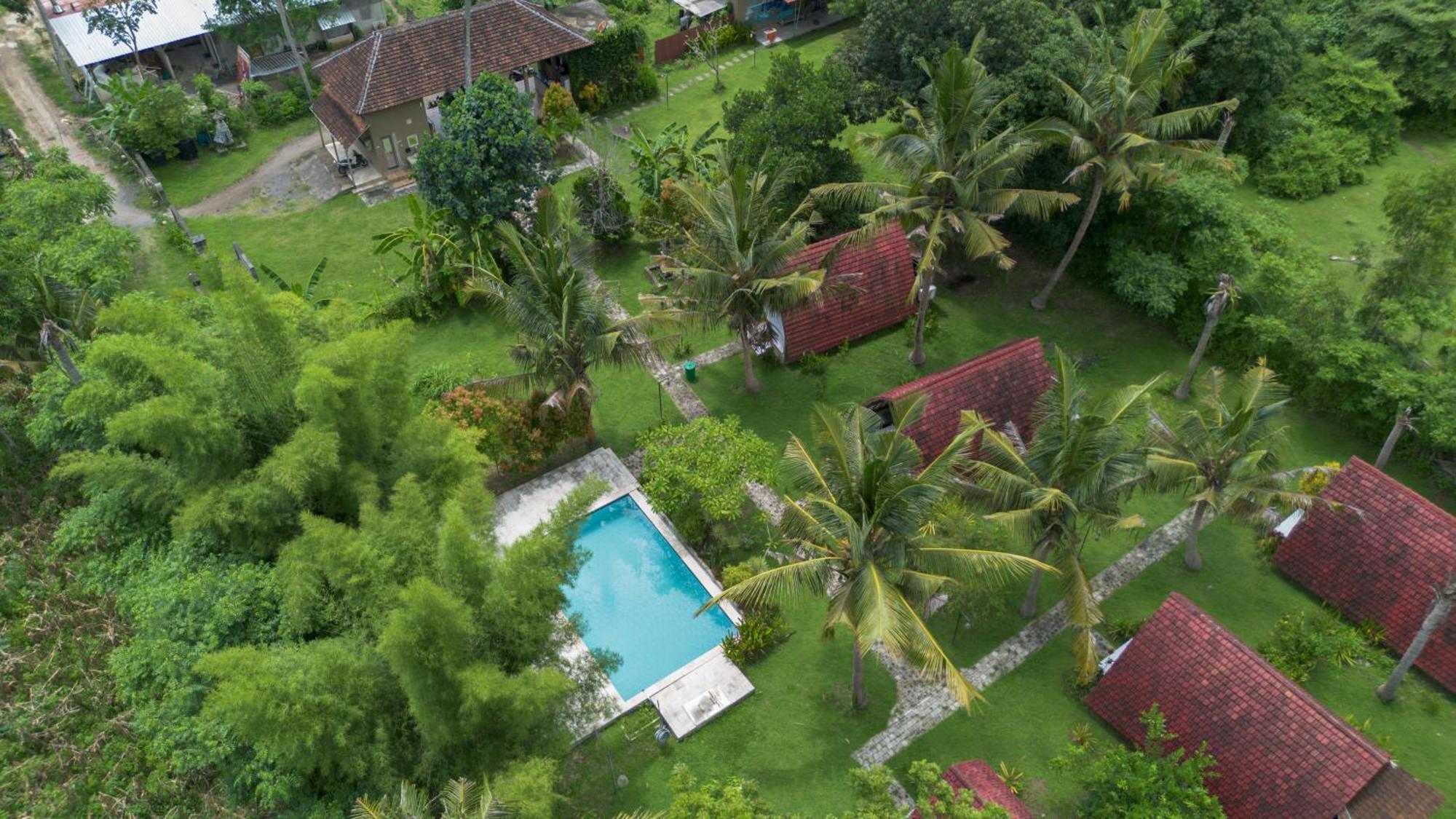Apit Lawang Villas & Resto Batununggul Esterno foto