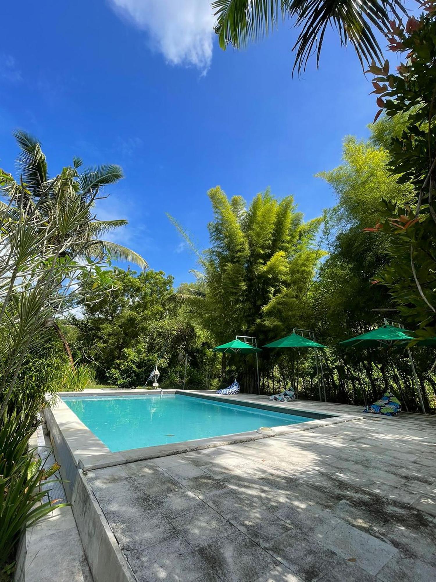 Apit Lawang Villas & Resto Batununggul Esterno foto