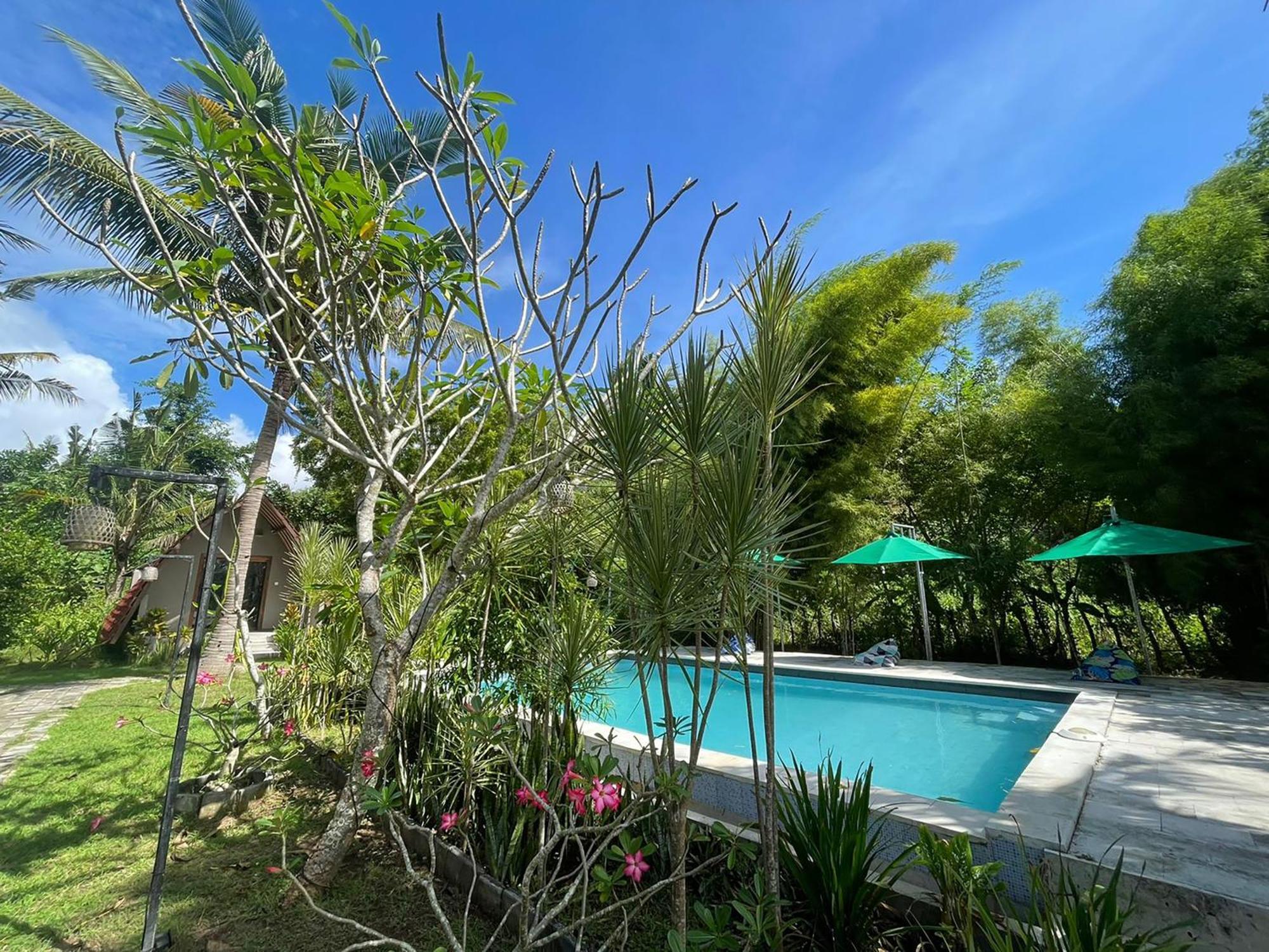 Apit Lawang Villas & Resto Batununggul Esterno foto