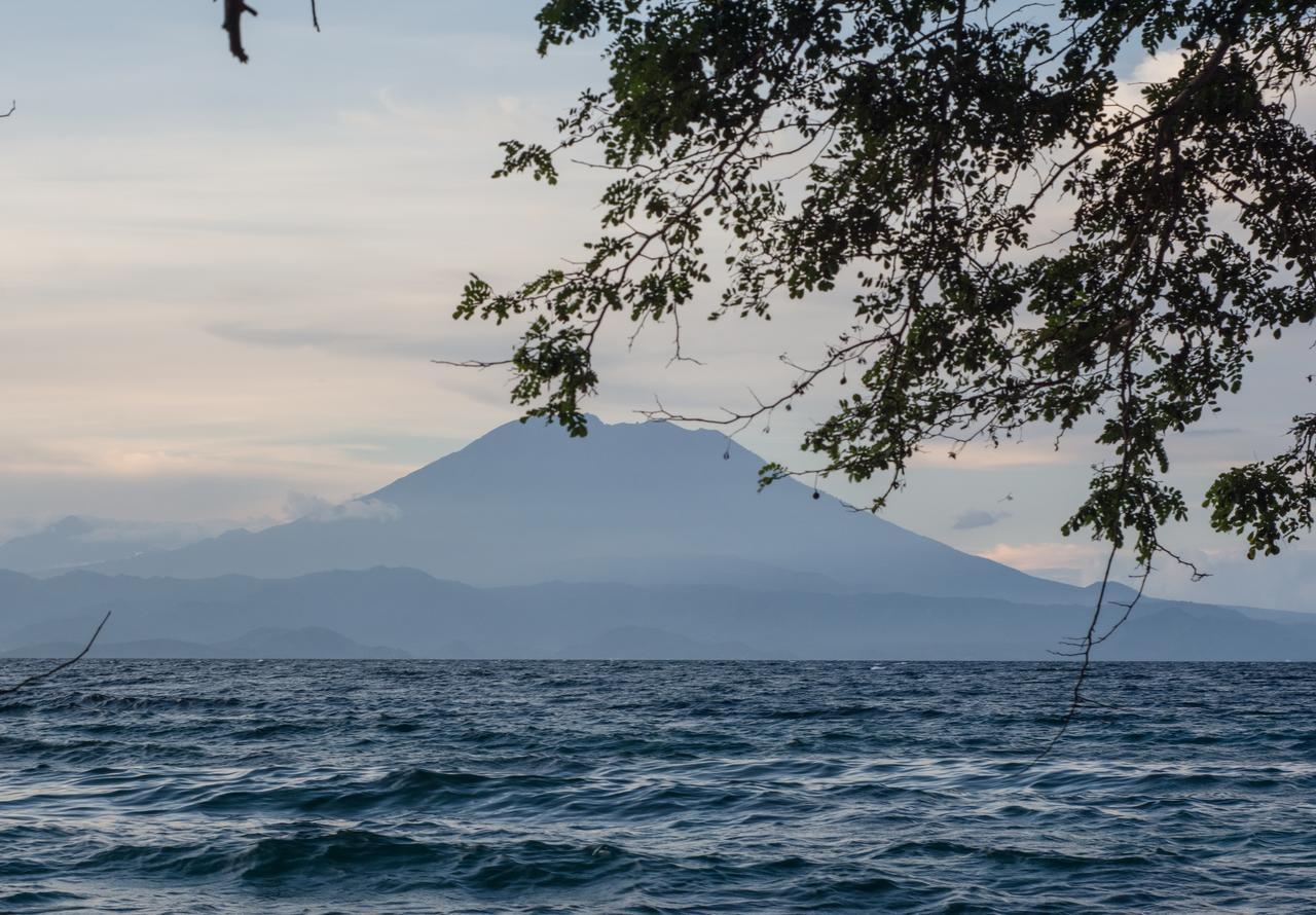 Apit Lawang Villas & Resto Batununggul Esterno foto